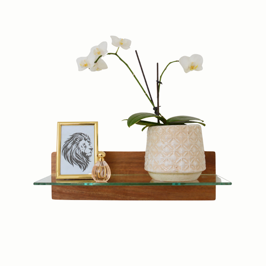 Elegantes Wandregal